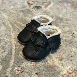 BirdRock Baby Sherpa Lined Moccasins